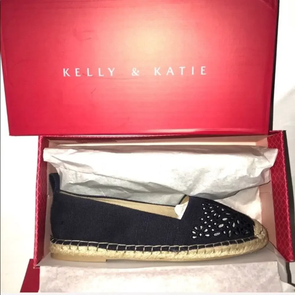 KELLY & KATIE SAYEVA FLAT Navy espadrille